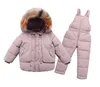 Winter Warm Kids Puffer Suit Baby Dziewczęta Zwykle odłączona futrzana kurtka Katak kombinezonu Pant Set Sett Child Outfit 1-8 lat 231229