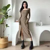 Casual Dresses Temperament Cold Vintage Knit Dress for Women Design Sense Slim Slitt Base Midi kjol