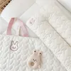 Ins coreano bambino bambini cuscino orso ricamo morbidi cuscini lavabili per il comfort del sonno set di biancheria da letto 240102