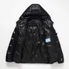 23FWニューメンズアウトドアウォームプルーフジャケットブランドチェストバッジフード付き冬の厚いアヒルの明るいファッションコート