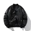 Vinter tjockare varm vindtät faux läder basebollkläder Mens Black Parkas Fashion Cotton vadderade jackor Puffer Ytterkläder 240102