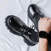 Sapatos masculinos de couro envernizado estilo britânico, design original, preto, aumento de altura, com cadarço, negócios, casual 240102