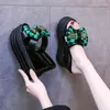 Tofflor sommar båge kvinnors sandaler 2024 mode kvinnor 12 cm kilar plattform skor öppen tå kvinna lägenheter strand flip flops