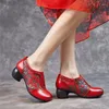 Dress Shoes Johnature 2024 Vintage Handmade Genuine Leather Pumps Ethnic Style Flower Mid Heel Round Toe Versatile Women's