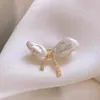 Brooches Imitation Elegant Irregular Pearl Bowknot Bow For Women Female Sweet Bling Crystal Rhinestone Brooch Pin Party Jewelry