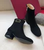 Designer mulheres pele de carneiro couro rebite tornozelo botas chelsea botas calcanhar leve lug sola inverno tornozelo boot festa casamento senhora andando35-43