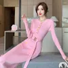 Sukienki zwyczajne projektant Midi Long Sukienka Kobieta Autumn Spring Fashion O-Neck Puszka Elegancki luksus dla kobiet