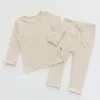 Ensembles de vêtements printemps bébé T-shirt infantile garçon fille à manches longues hauts pantalons tenues pyjamas solides vêtements ensemble Homewear 0-24M