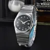 OM New Stitches Luxury Mens Watches Quartz Watch高品質のトップブランドデザイナークロックステンレス鋼ベルトメンファッションアクセサリーホリデーギフトOM01