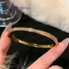 Bracelets de créateurs de pneus de voiture pour femmes et hommes en acier titane galvanisé 18 carats plein ciel étoile petite taille bracelet femme haut de gamme sensoriel avec boîte d'origine