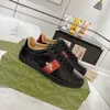 Designer Sneakers Ace Bee Lage Schoenen Schoen Heren Dames Merk Styling Cartoons Echte Mannen Vrouwen Casual sneaker Tijger Geborduurd Zwart Wit Groen Strepen Leer