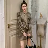 Tvådelt klänning Autumn Winter Fashion Houndstooth Small Fragrance 2 Set Women outfit långärmad kortjacka kappa minikjol kostymer