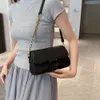 Couro macio axilas para mulheres bolsa 2024 nova moda e versátil sacos de um ombro crossbody pequeno saco quadrado