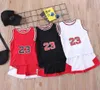 Jongens Meisjes Sport Basketbal Kleding Pak Zomer Baby Children039s Mode Vrije Tijd Letters Mouwloos Baby Vest T-shirt 2 stuks 1554681