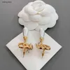 Charme boucles d'oreilles Bridal Ring Oreing Bringle Designer pour femme Engagement Lover Stud Wedding Jewelry Mark Lady Pearl Studs Jan 02 1kyv