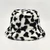 Berets Fashion Winter Faux Fur Bucket Hats For Women Girl Cow Print Plush Velvet Warm Panama Black White Fisherman Bob