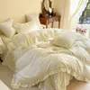 Set di biancheria da letto Piumino Vendita di biancheria da letto Ultraleggero Ragazze Minimalista Set in microfibra Lusso Nordic Roupas De Cama Ornamento