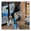 2024 New Designer womens crossbody shoulder Small WomensN ewE uropeana ndA mericanF ashionL argeC apacityT oteC neS ho bag