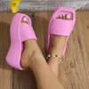 Sandals Women's Slippers Design Brand Leather Outdoor Open Tee Shice Bottom Flop Square Propeledile Beach Square مع شبشب الكعب العالي