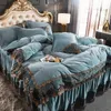 ensembles Ensembles de literie quatre pièces Style princesse corail polaire luxe double face velours matelassé jupe de lit dentelle flanelle housse de couette literie