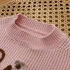 Осенний свитер для маленьких мальчиков и девочек, детская вязаная одежда, трикотаж с цветочной вышивкой и буквами, пуловер с длинными рукавами, топы для детей 240103