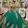 Sparkly Green Off the Shoulder QuinCeanera Dresses Golden Appliques spetspärlor Tull Ball Gown Crystatls Vestidos de 15 Anos