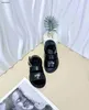 Nuovi sandali per bambini Decorazione avatar in metallo Pantofole per bambini Prezzo di costo Taglia 26-35 Inclusa scatola da scarpe Scarpe estive per bambini 20 dic