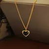 Kolye Kolye Moda Takı Mücevherleri Kalp Şekleli Kolye Pirinç 18K Altın Kaplama Kadınsı Kişiselleştirilmiş Modaya Gizli Gelişmiş Sense Neckchain