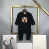 デザイナーの幼児ロンパー子供ジャンプスーツボディースーツベイビースプリングロンパーズ服セット長袖ワンズボディースーツベイビービブコットン服chd2401032-6