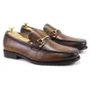 Mens Classic Italiaanse metalen loafers Stijl Echte lederen lederen Slip op kleding voor mannen Casual Business Wedding Formele schoenen 240102 179