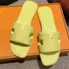 Designer slides sandália chinelos praia clássico plana sandália luxo verão senhora couro flip flops homens mulheres sexy chinelo 35-41