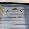 Designer-Armreif mit Schraubverschluss, Nägel, Liebe, Mode, Luxusschmuck, Carer, Original, trendig, 18 Karat Gold, Diamant für Damen und Herren, Nagelarmbänder, Silberschmuck, Armband W2EU