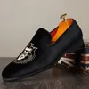 Black Veet Men Pointed Designer Embroidery Fashion Shoes Casual Loafers Formele kleding Footwear Sapatos Teniz Masculino 240102 210