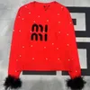 Pull à manches longues pour femmes, col rond, logo, lettre brodée, perles, couleur rouge, manchette en fourrure tricotée, hauts SML