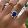 Cluster Rings Huitan Gorgeous Blue Cubic Zirconia Women For Wedding Modern Design Geometric Shaped Engagement Party Lady Fashion Jewelry