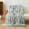 Coperta da tiro confortevole in pelliccia sintetica tie-dye Fuzzy soffice peluche biancheria da letto decorativa per divano copriletto sul letto 240103