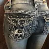 Kvinnors jeans stylewomens jeanshigh midja 2024 broderad skalle pärlor rakt plus storlek retro tvättbara svarta byxor stret