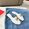The designer recommends classic slippers with fresh and eye-catching feet, fat feet, thin feet, and practical ones, size 35-42