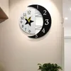 Duvar Saatleri PVC Nordic Minimalist Stil Ay Çerçevesi Saat Çevre Dostu ve Dayanıklı Sessiz