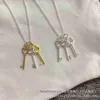 Family T Double Ring Tifannissm Necklace S925 Sterling Silver Three Small Key Pendant Collar Chain Colored Simple Fashion Jewelry Have Original Box
