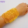 Luxury Dubai Kvinnliga Big Gold Color Bangles For Women Wedding Bride Armband Bangles African Arab Jewelry Middle East 240103