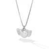 Peach Heart Pendant Halsband, nischgåva för kvinnor fashionabla och minimalistiska rostfritt stål hjärtformad benbenkedja med tredimensionella fullvingar,