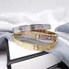Designer skruv armband armband mode lyxiga smycken vårdare original trendig 18k guld diamant för kvinnor män nagel armband silver smycken armband mt2w