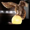 Lampa ścienna w stylu Azji Południowo -Wschodniej rozprzestrzenianie się Wings Eagle Animal Luksusowe oświetlenie E27 szklane moda domowa