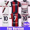 23 24 Bolonha Mens Futebol Jerseys POSCH ORSOLINI DOMINGUEZ ZIRKZEE FERGUSON DE SILVESTRI BEUKEMA Barrow Home Away 3ª Camisa de Futebol S-2XL