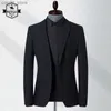 Costumes pour hommes Blazers Blazers noirs hommes coupe ajustée couleur unie décontracté élégant costume vestes vêtements d'extérieur manteaux de luxe élégant printemps et automne tenues coréennes Q230103