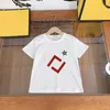 Tasarımcı Kızlar Erkek Gömlek Ayı Desen Tees Tasarımcı Bebek T-Shirts Bahar Kısa Kollu Çocuklar Yaz Çocukları Lüks Giysiler Dış Giyim Chd2401036-6