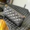 Femmes ICARE MAXI SHOPPING BAG Sacs à bandoulière Designer Fourre-tout en cuir Sacs à main luxueux 006