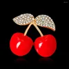 Broches adorável vermelho esmalte cereja broche banhado a ouro liga frutas pinos para roupas femininas decoração acessórios de moda doce presente