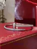 Pulseiras de pneus de carro da moda à venda 18k ouro rosa pulseira de unhas estreitas grossas V Mosonite casal diamante personalizado tem caixa original